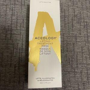 Sealed Brand New In Box ACEOLOGY Lifting Treatment Mask